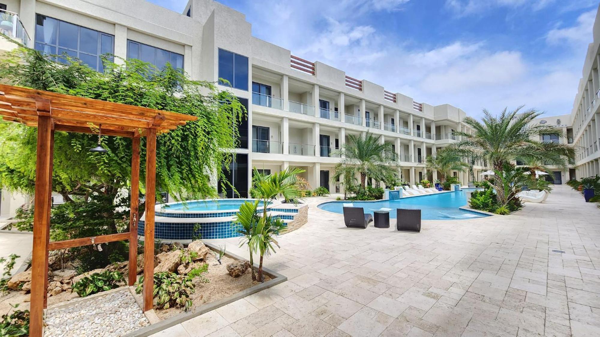 Wariruri Condos Aruba Palm Beach Exterior photo